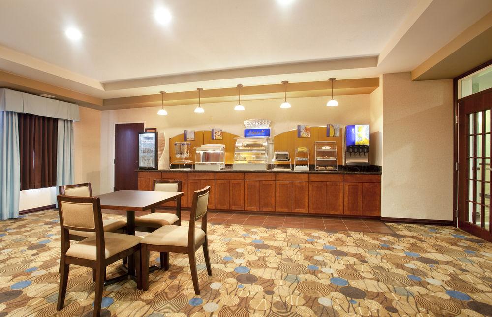 Pike Inn Le Roy - Bloomington Southeast Area Esterno foto